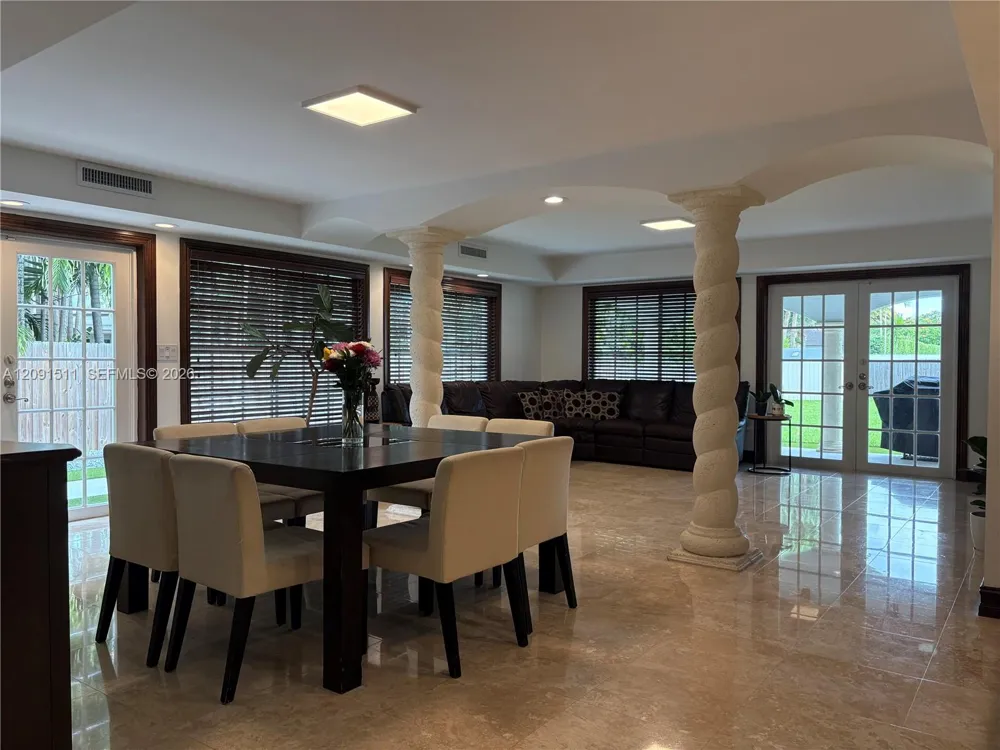 6610 SW 104th Ct Miami, FL 33173