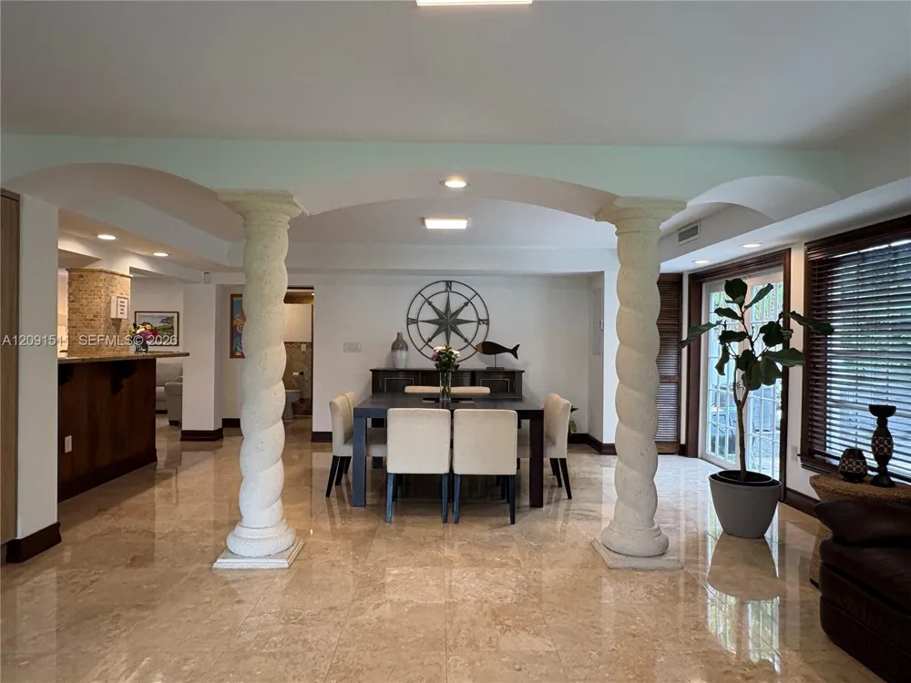 6610 SW 104th Ct Miami, FL 33173