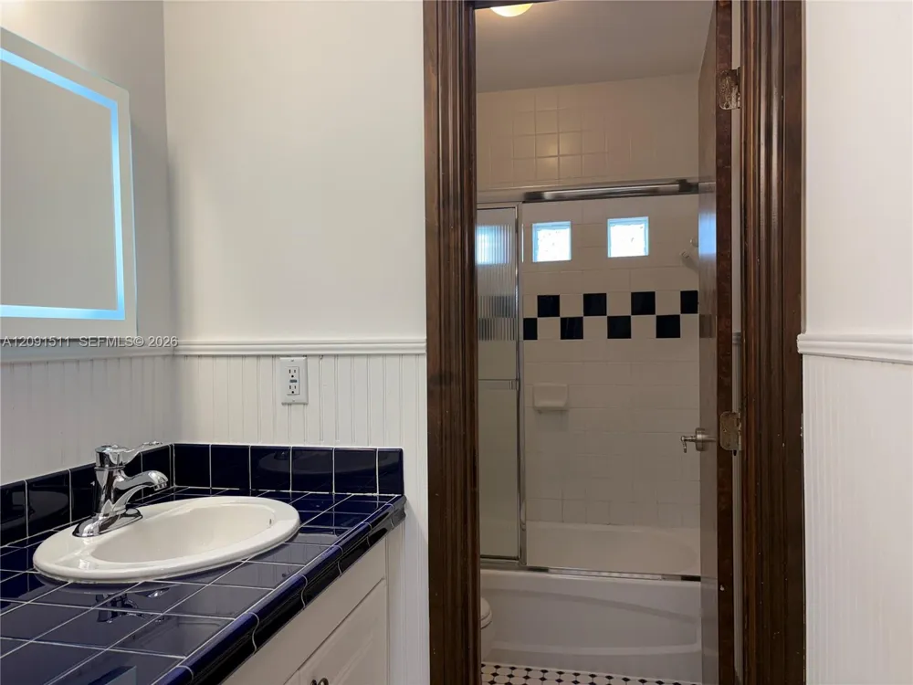 6610 SW 104th Ct Miami, FL 33173