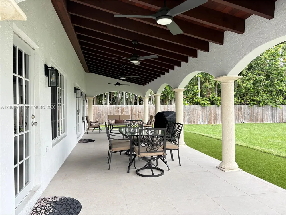 6610 SW 104th Ct Miami, FL 33173