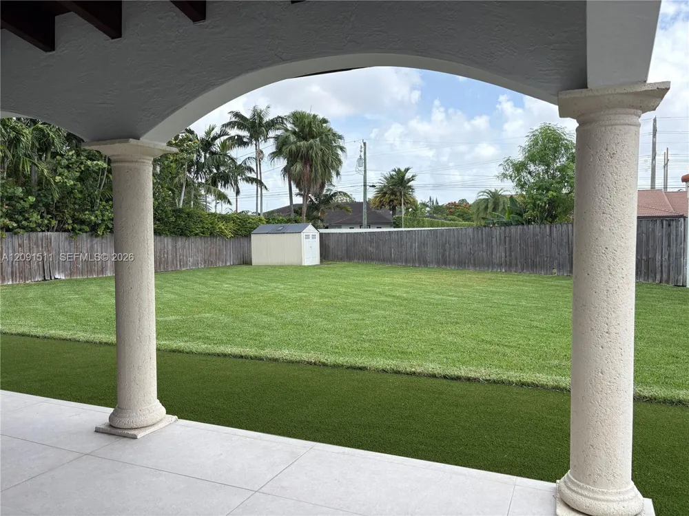 6610 SW 104th Ct Miami, FL 33173