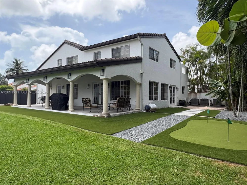 6610 SW 104th Ct Miami, FL 33173