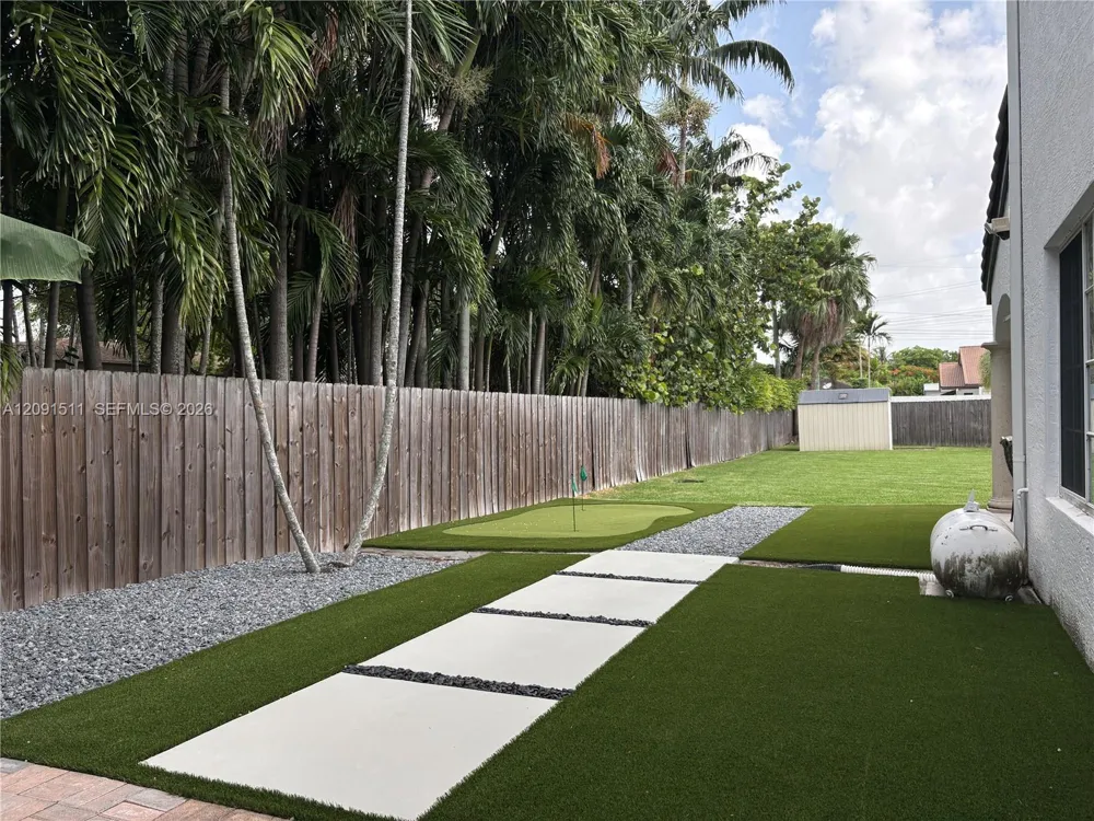 6610 SW 104th Ct Miami, FL 33173