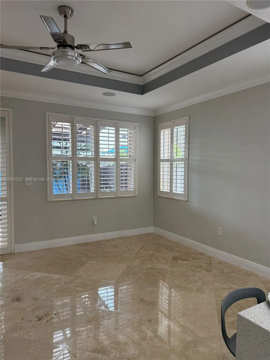 15257 SW 8th Way Miami, FL 33194