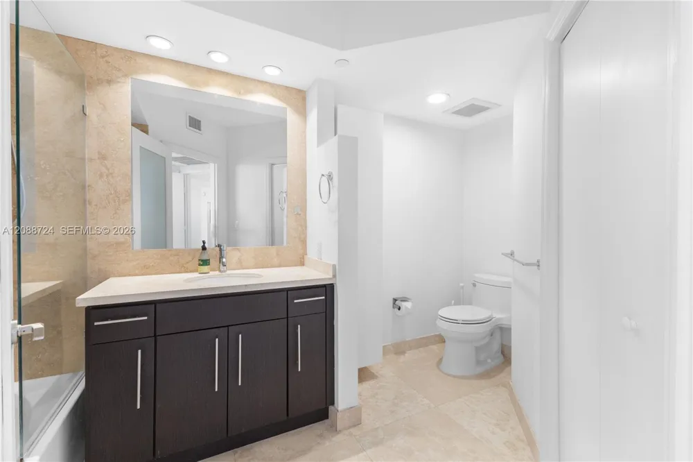 1330 West Ave #1111 Miami Beach, FL 33139