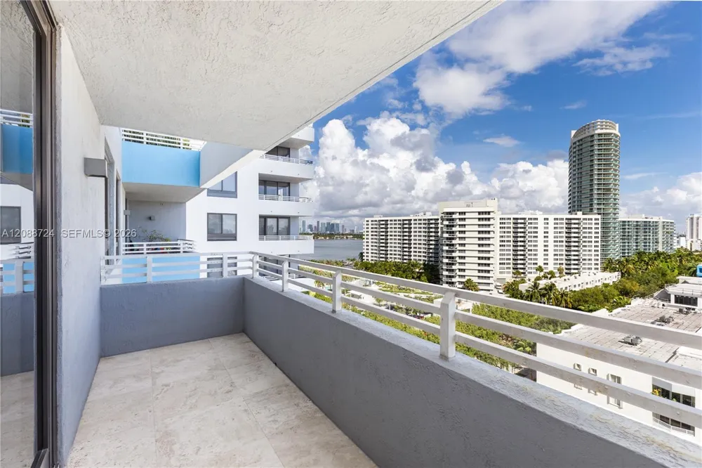 1330 West Ave #1111 Miami Beach, FL 33139
