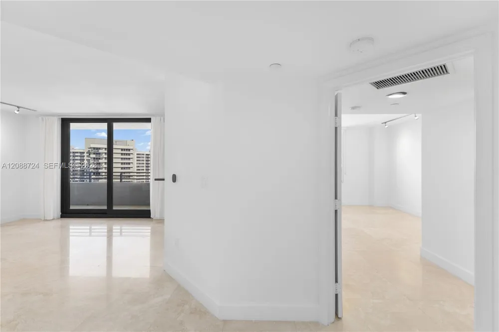1330 West Ave #1111 Miami Beach, FL 33139