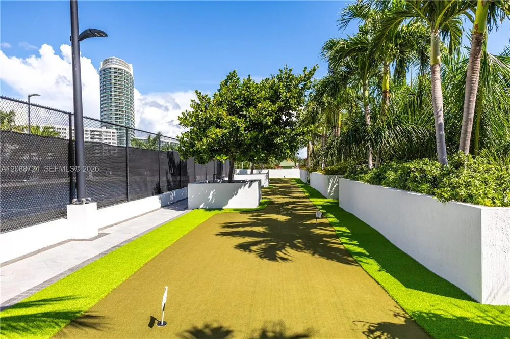 1330 West Ave #1111 Miami Beach, FL 33139