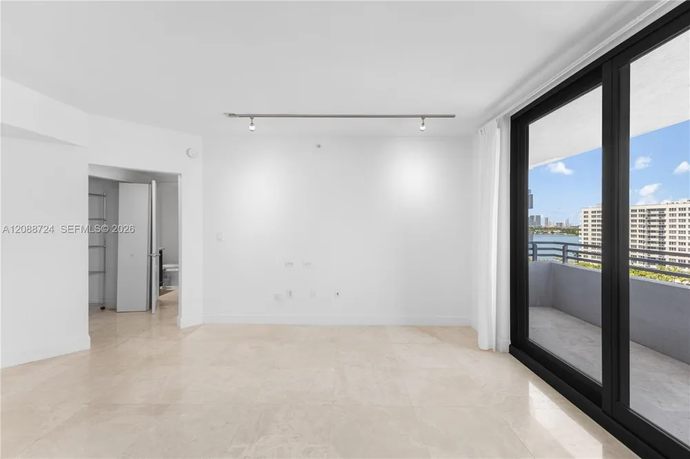 1330 West Ave #1111 Miami Beach, FL 33139