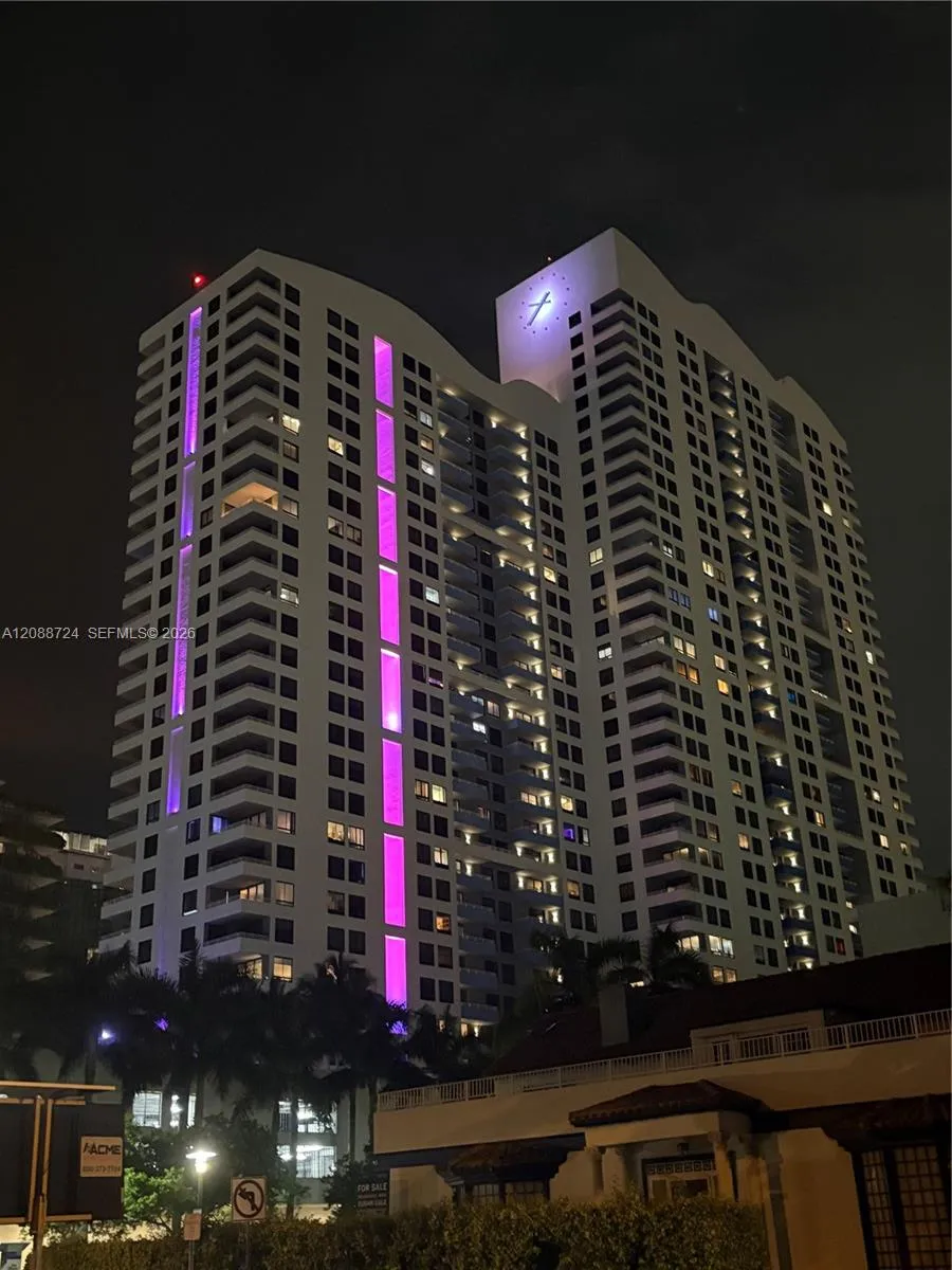 1330 West Ave #1111 Miami Beach, FL 33139
