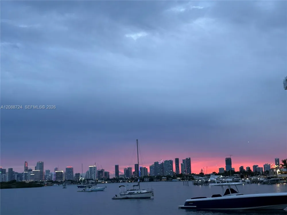 1330 West Ave #1111 Miami Beach, FL 33139