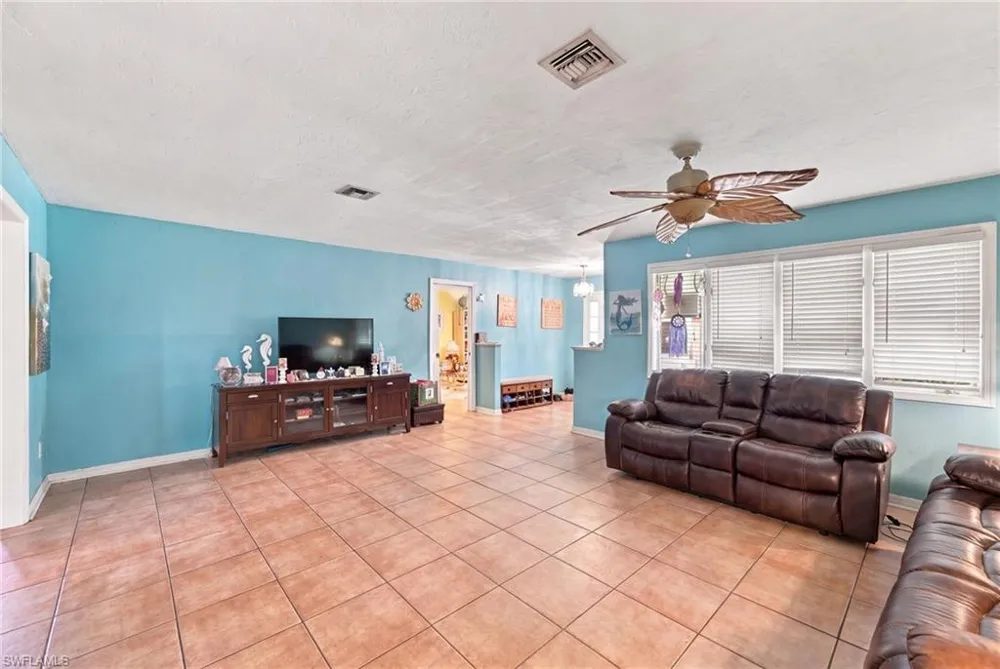 6200 Sea Grass Lane Naples, FL 34116