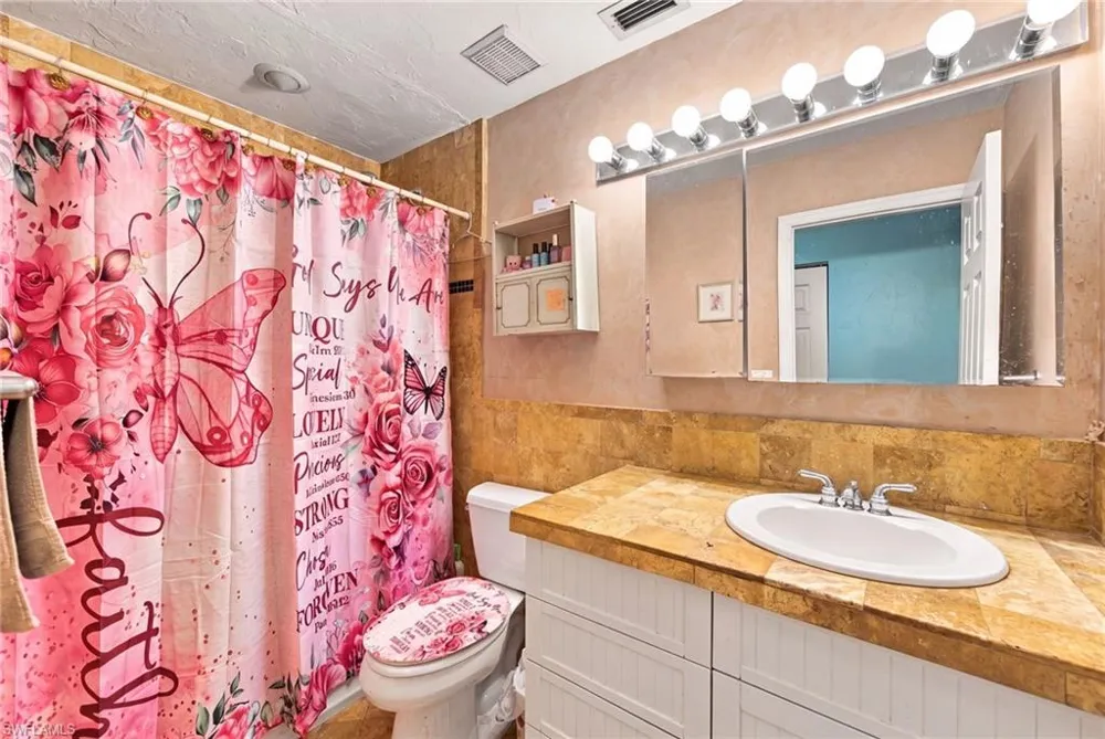 6200 Sea Grass Lane Naples, FL 34116
