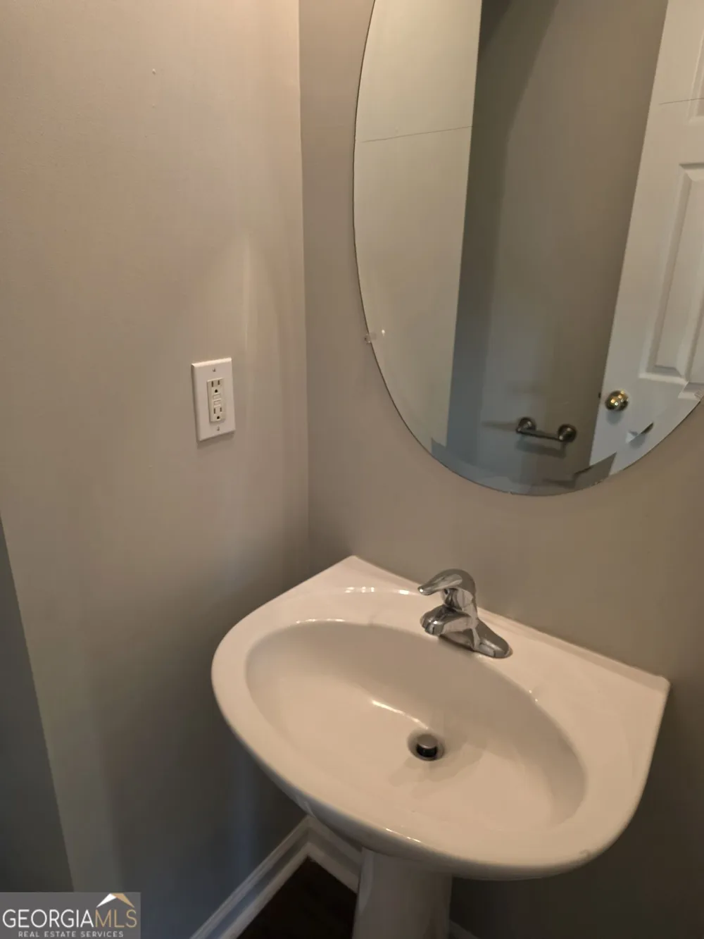 2432 Black Forest DR Conyers, GA 30012