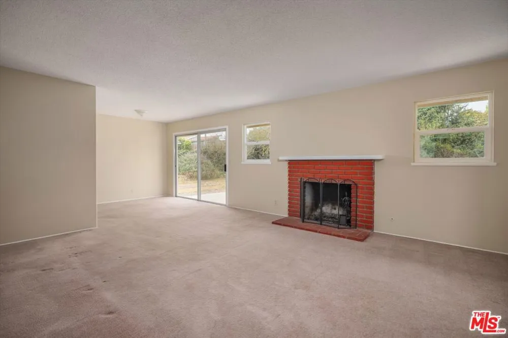 708 Loma Way Santa Maria, CA 93455