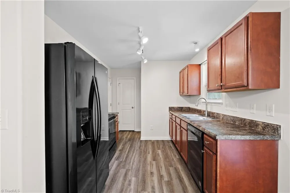 29 Leesford Trail Greensboro, NC 27406