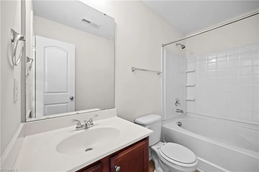 29 Leesford Trail Greensboro, NC 27406