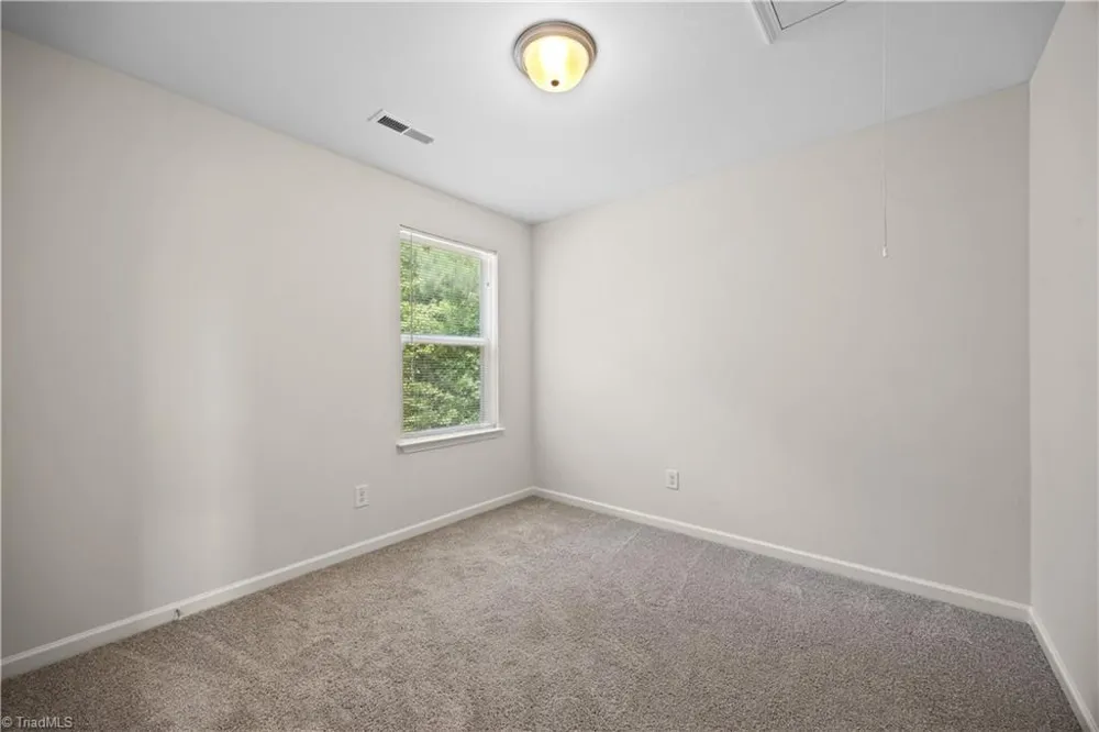 29 Leesford Trail Greensboro, NC 27406