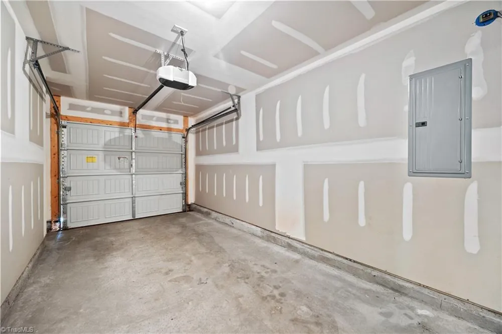29 Leesford Trail Greensboro, NC 27406