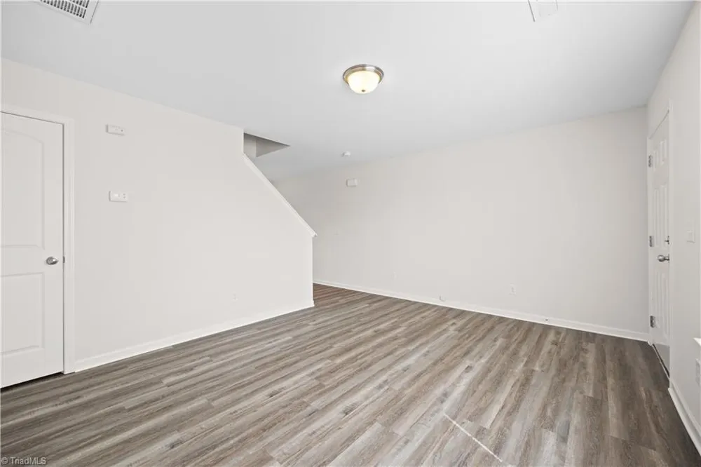 29 Leesford Trail Greensboro, NC 27406