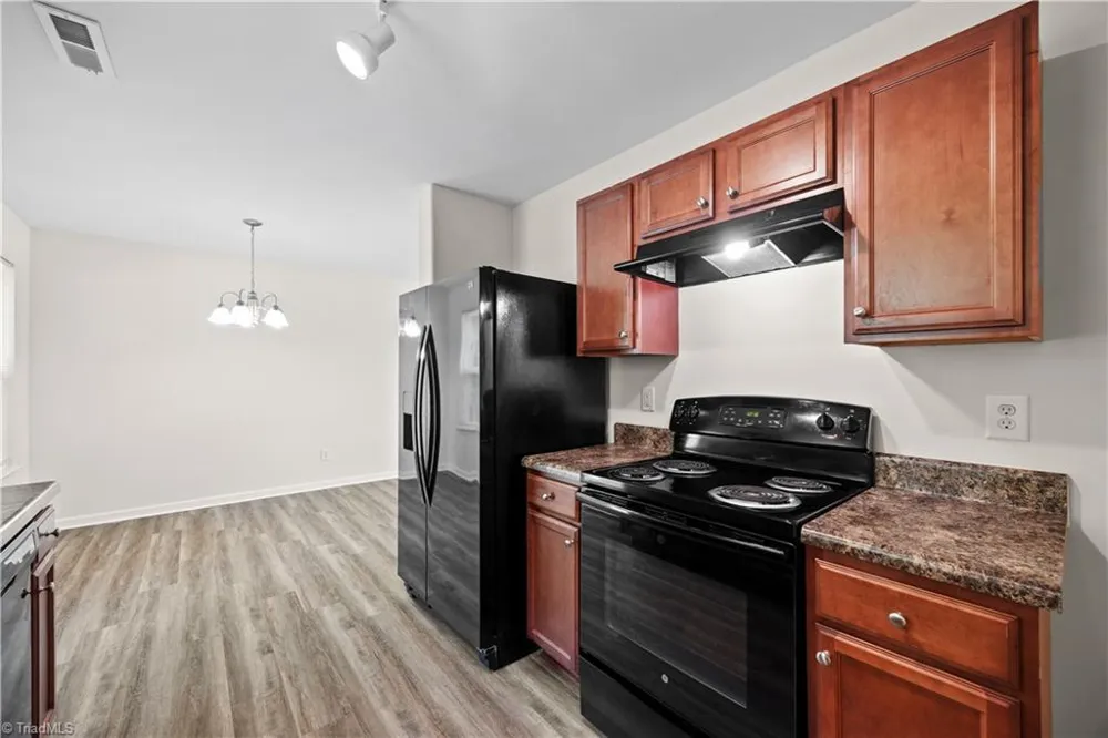 29 Leesford Trail Greensboro, NC 27406