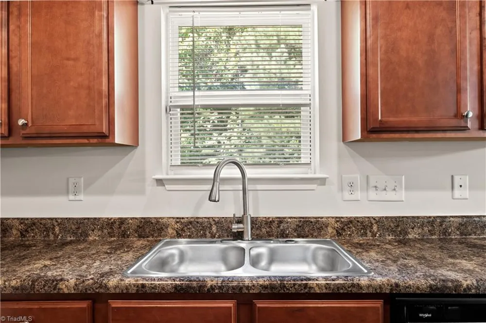 29 Leesford Trail Greensboro, NC 27406