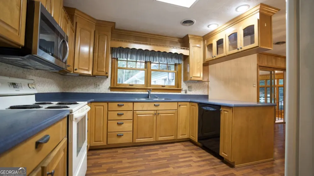329 Perry Dairy RD Dublin, GA 31021