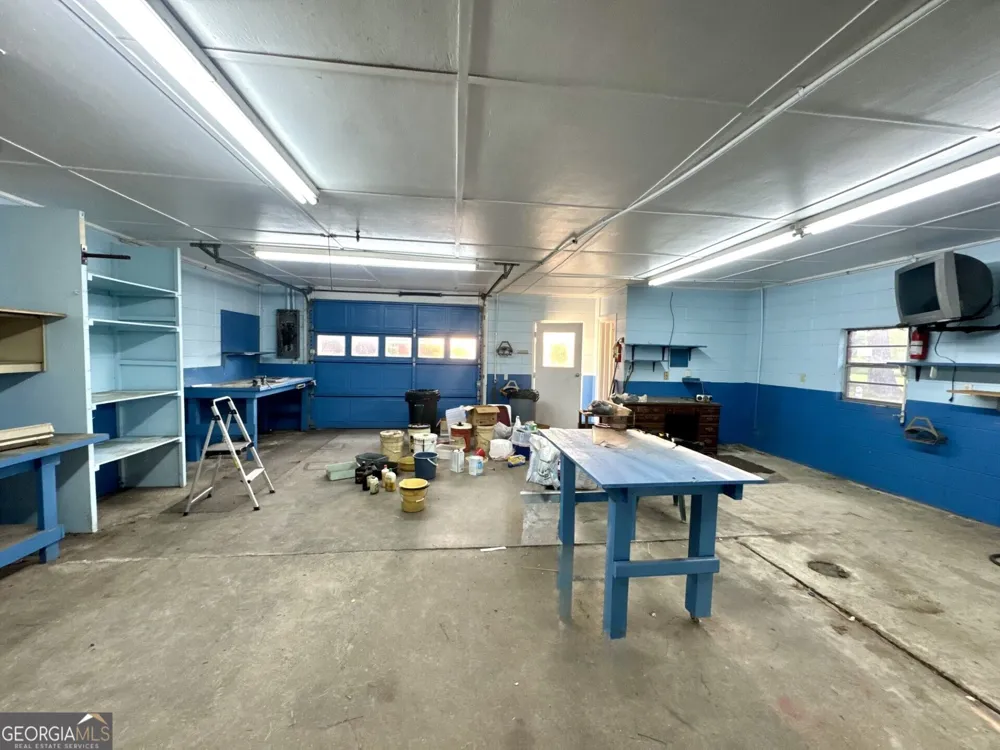 329 Perry Dairy RD Dublin, GA 31021