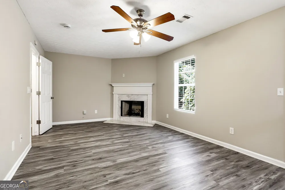 2201 Clayton RDG Lithonia, GA 30058