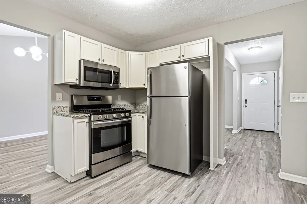 2201 Clayton RDG Lithonia, GA 30058
