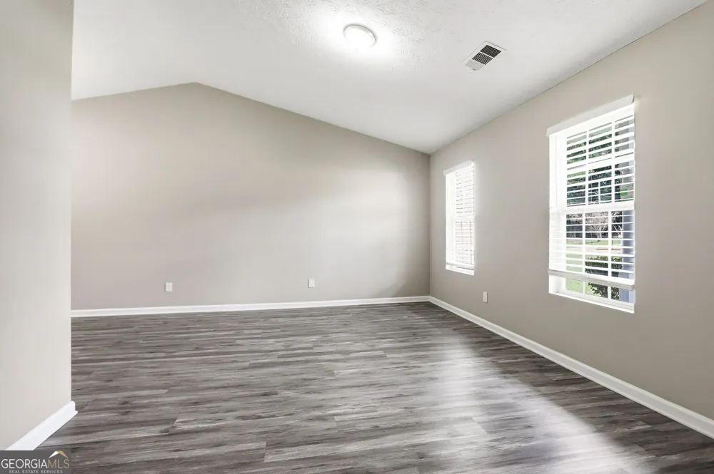 2201 Clayton RDG Lithonia, GA 30058
