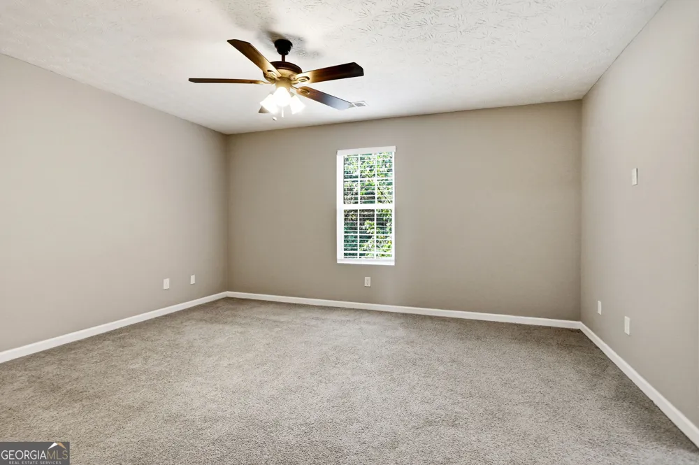 2201 Clayton RDG Lithonia, GA 30058
