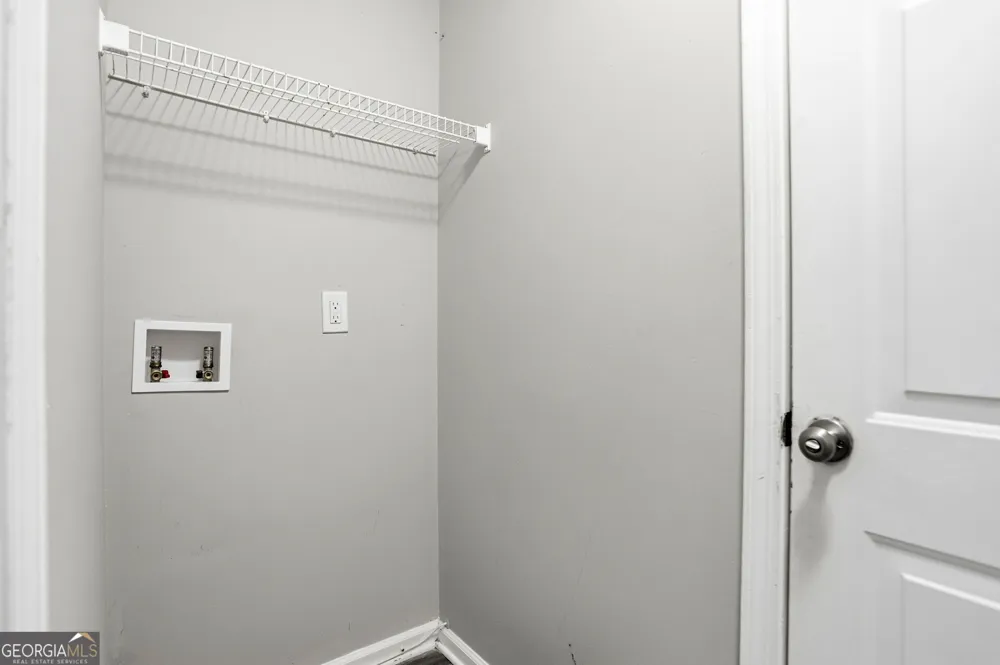 2201 Clayton RDG Lithonia, GA 30058