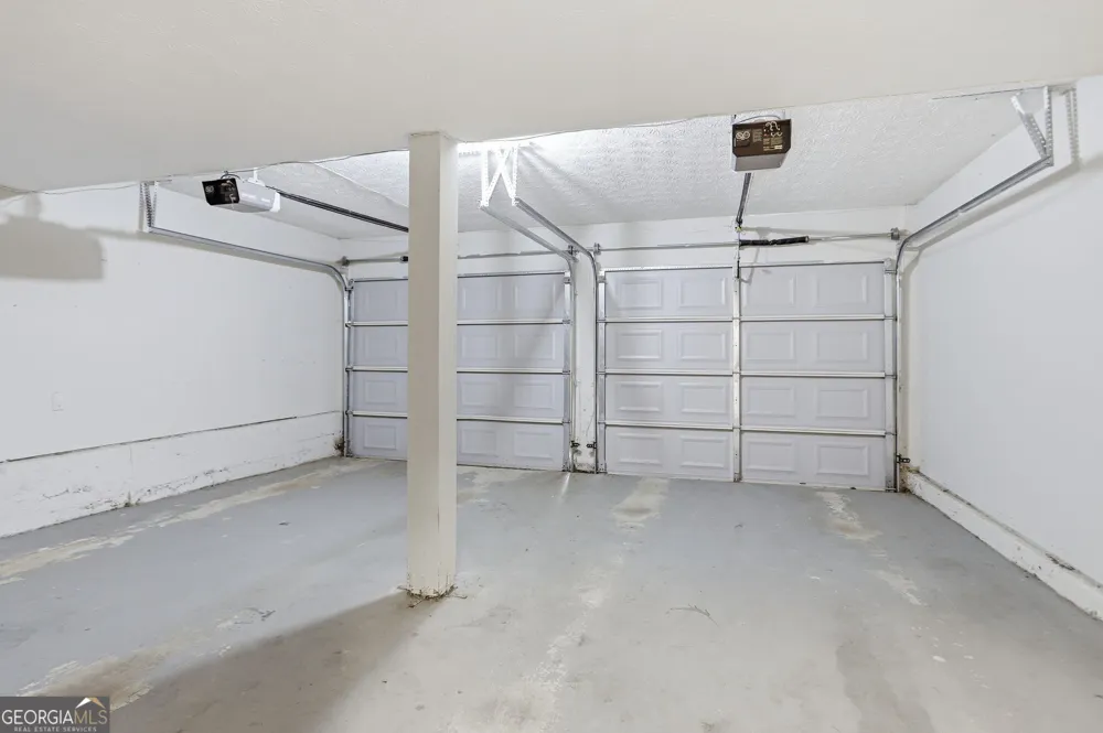 2201 Clayton RDG Lithonia, GA 30058