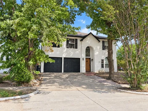 1330 Kensington Court