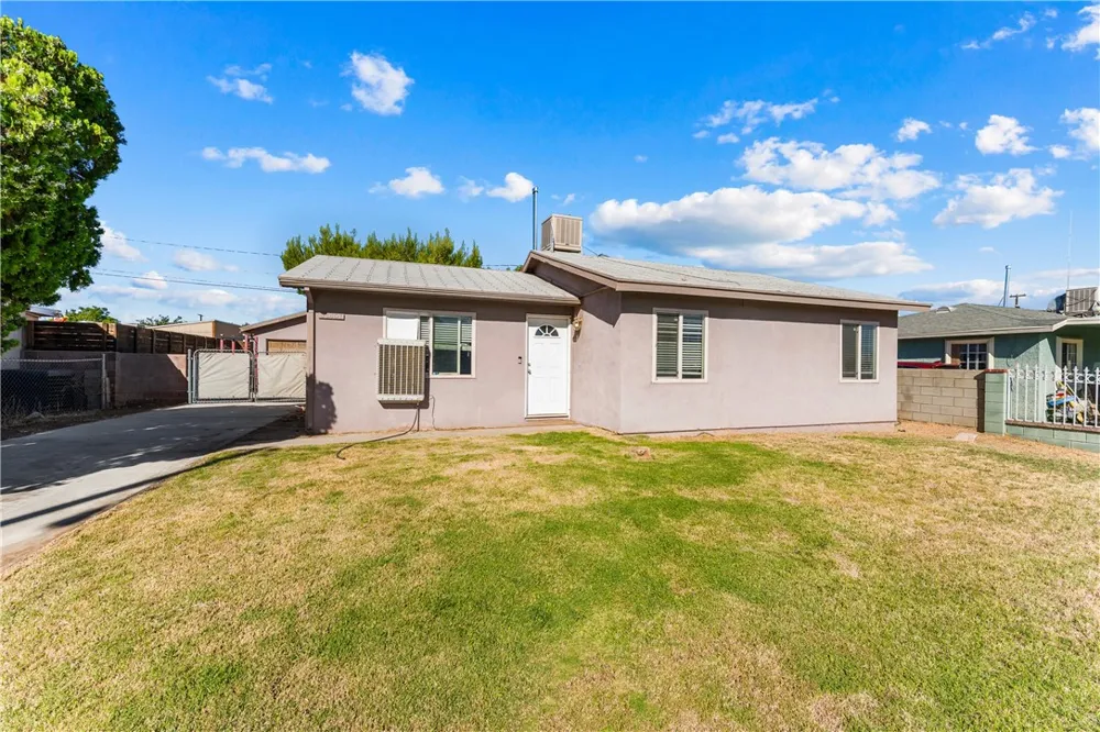 38457 31st E Palmdale, CA 93550