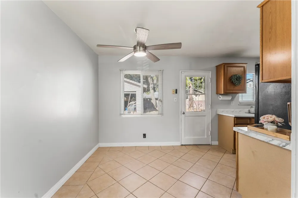 38457 31st E Palmdale, CA 93550