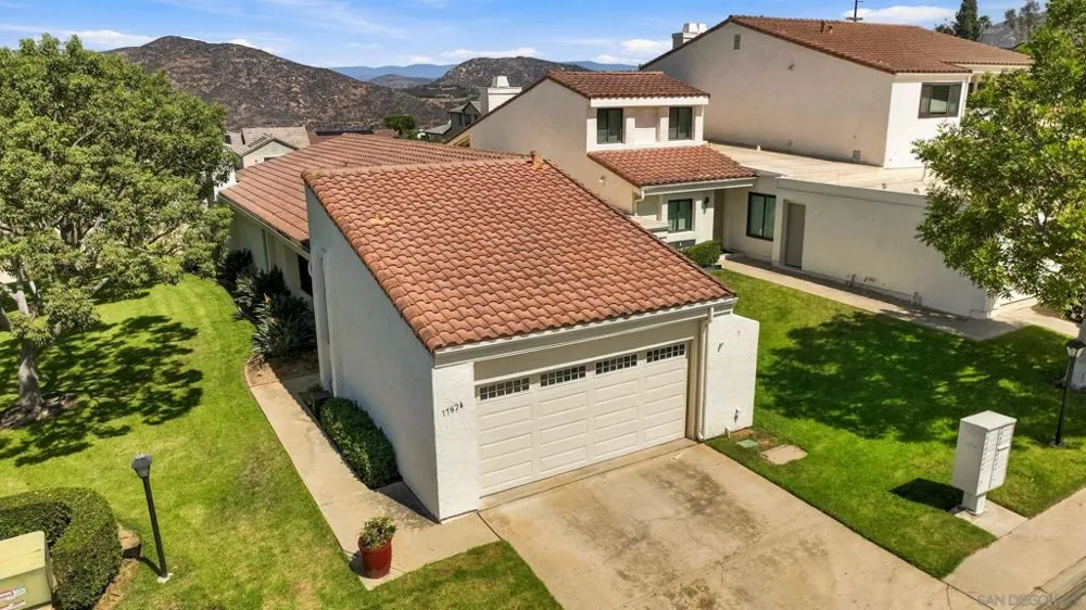 17824 Villamoura Dr Poway, CA 92064