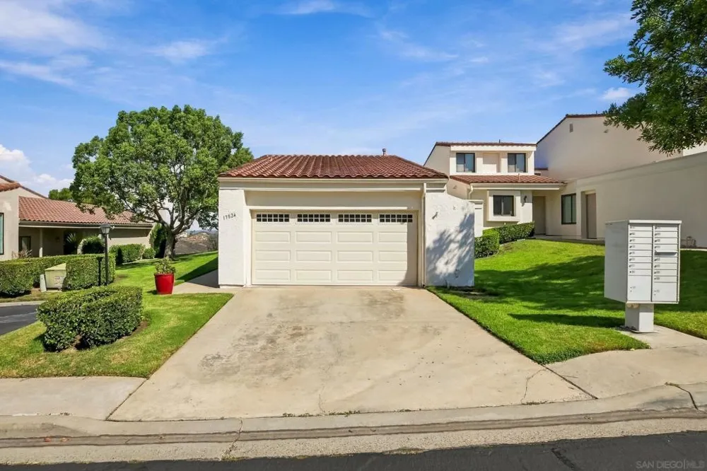 17824 Villamoura Dr Poway, CA 92064