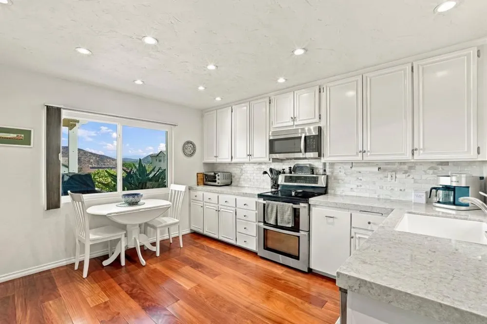 17824 Villamoura Dr Poway, CA 92064