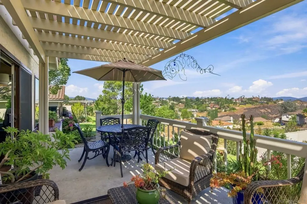 17824 Villamoura Dr Poway, CA 92064
