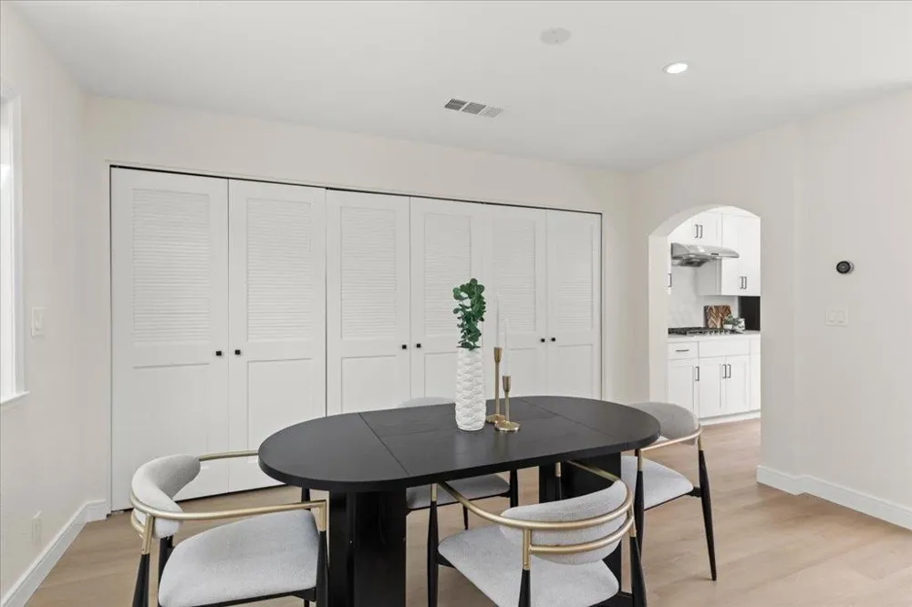 198 Greenwich Drive Pleasant Hill, CA 94523