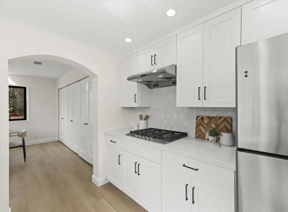 198 Greenwich Drive Pleasant Hill, CA 94523