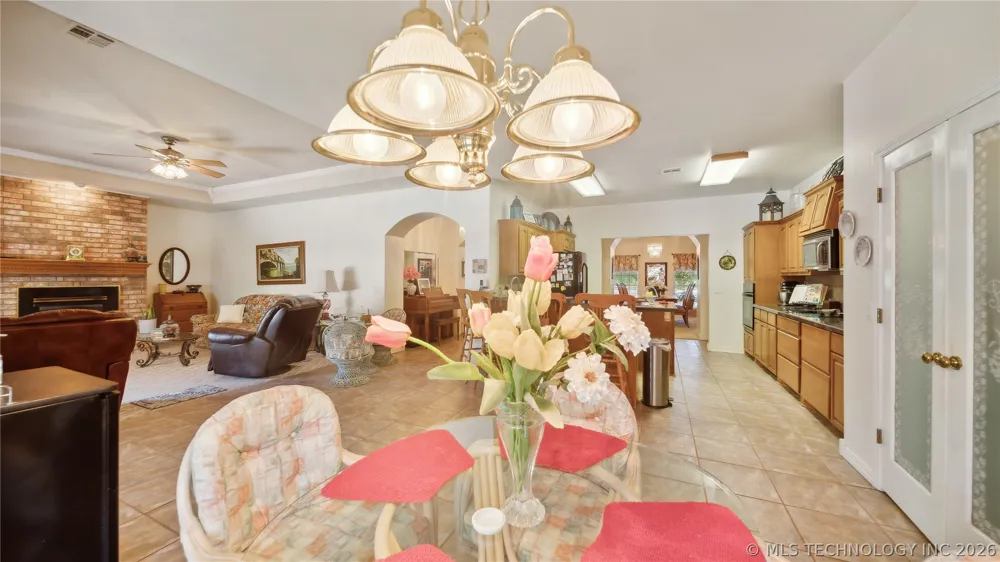 9601 S 282nd EastAvenue Broken Arrow, OK 74014