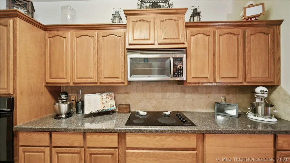 9601 S 282nd EastAvenue Broken Arrow, OK 74014