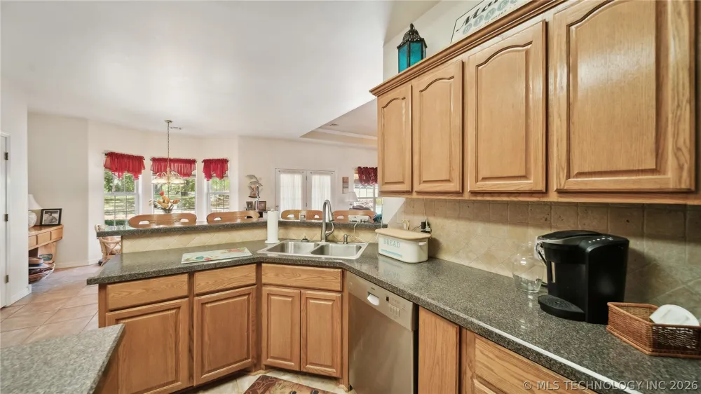 9601 S 282nd EastAvenue Broken Arrow, OK 74014
