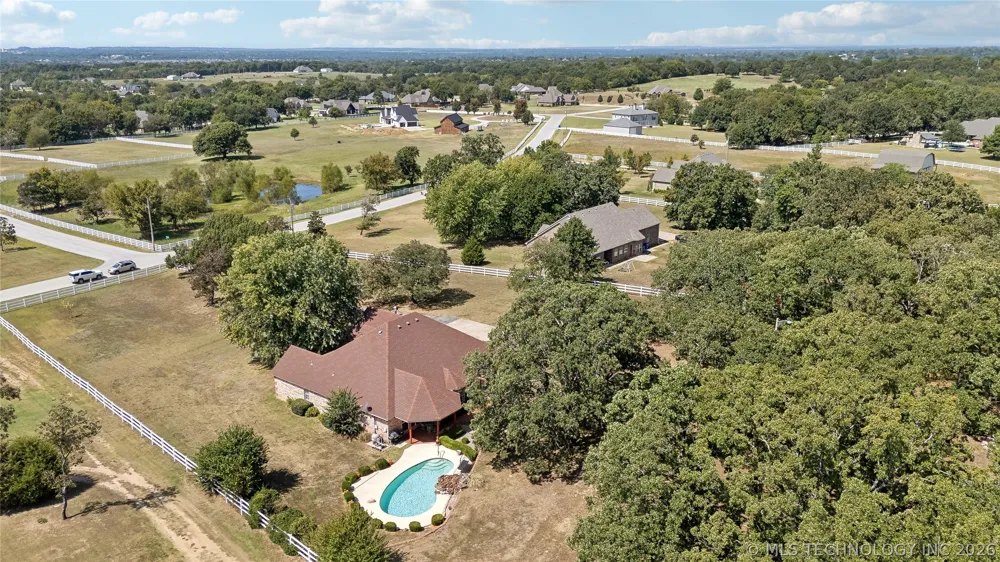 9601 S 282nd EastAvenue Broken Arrow, OK 74014