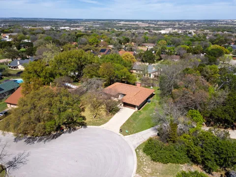 1126 Mossy Oak Circle