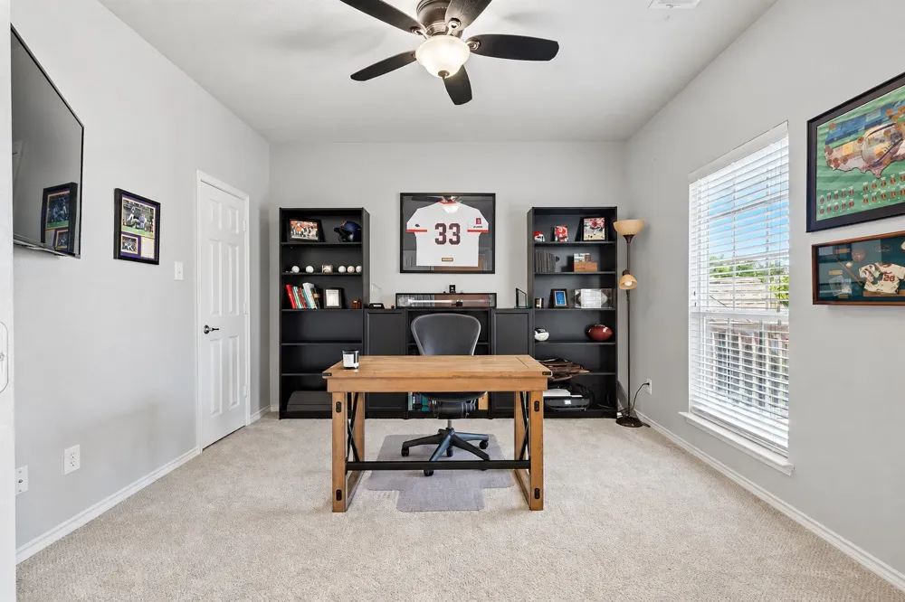 1624 Sea Pines Drive Savannah, TX 76227