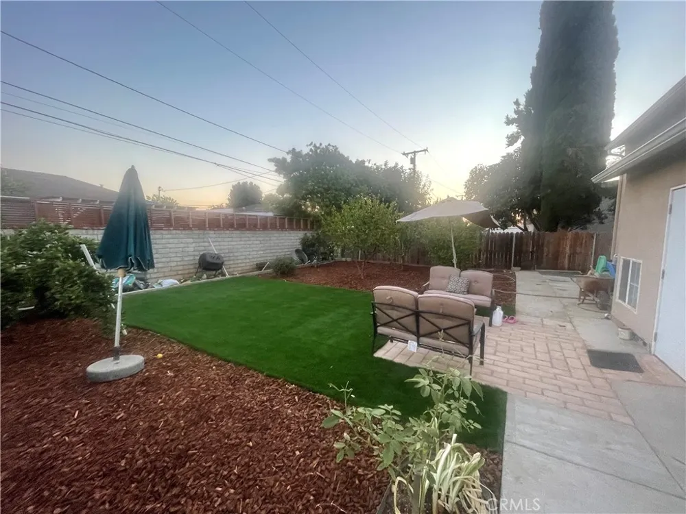 976 E Edgecomb #B Covina, CA 91724